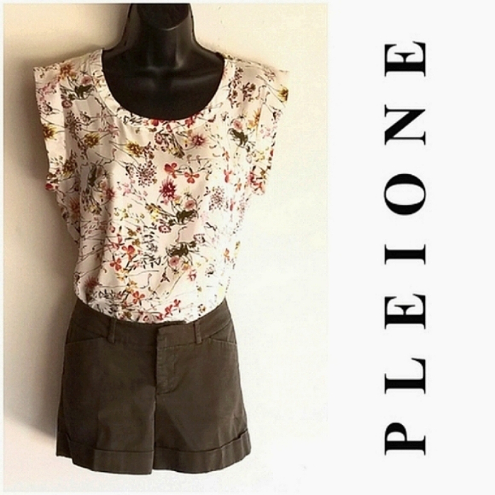 Pleione Bailey Floral Print Double Pleat Back Sleeveless Blouse